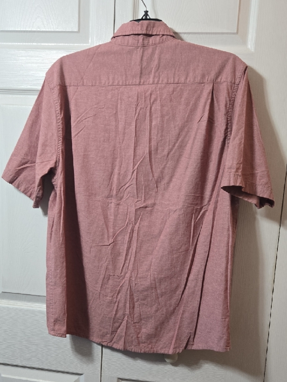 Wrangler Men’s Short Sleeve Button-Down Shirt in Dusty Rose - Picture 3 of 4